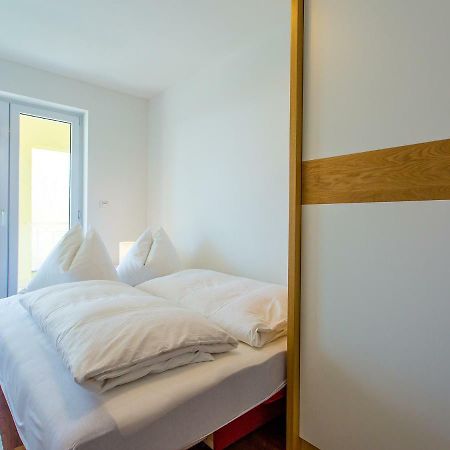 Apartment Maestral Пореч Екстериор снимка