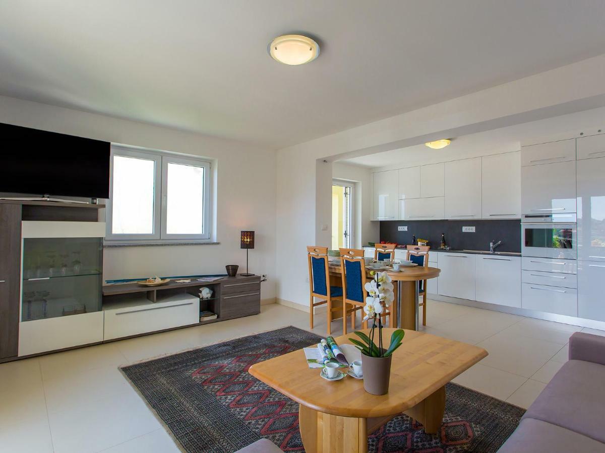 Apartment Maestral Пореч Екстериор снимка