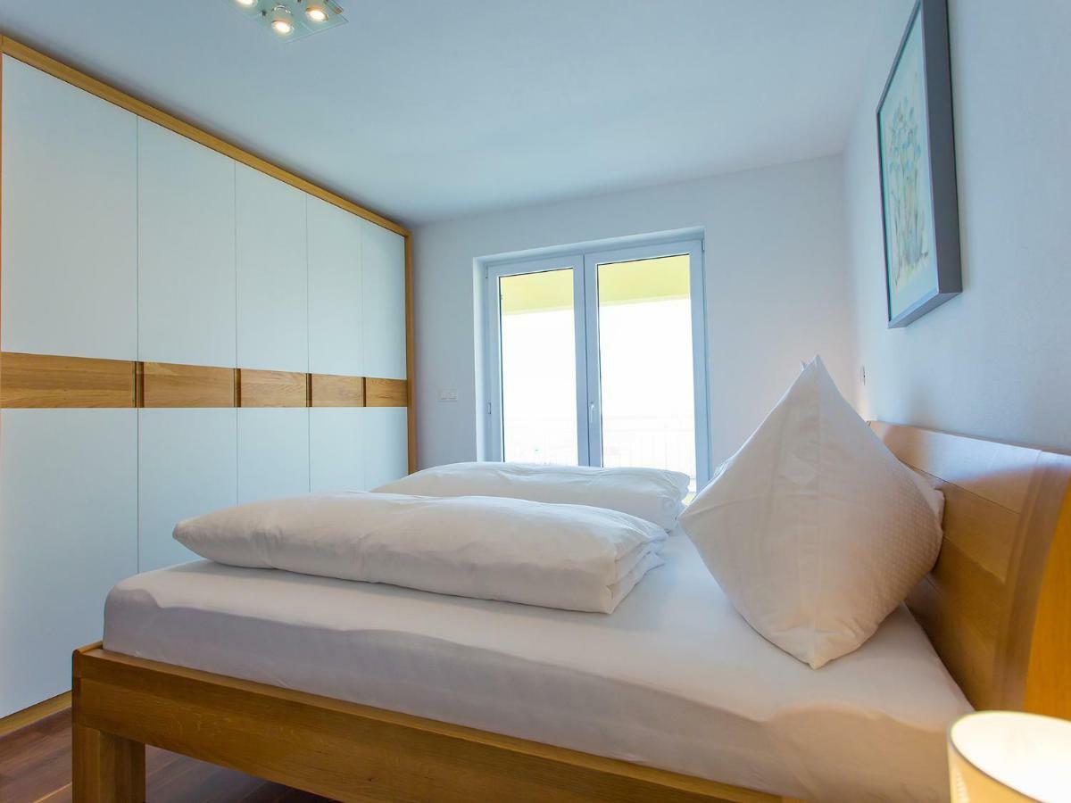 Apartment Maestral Пореч Екстериор снимка