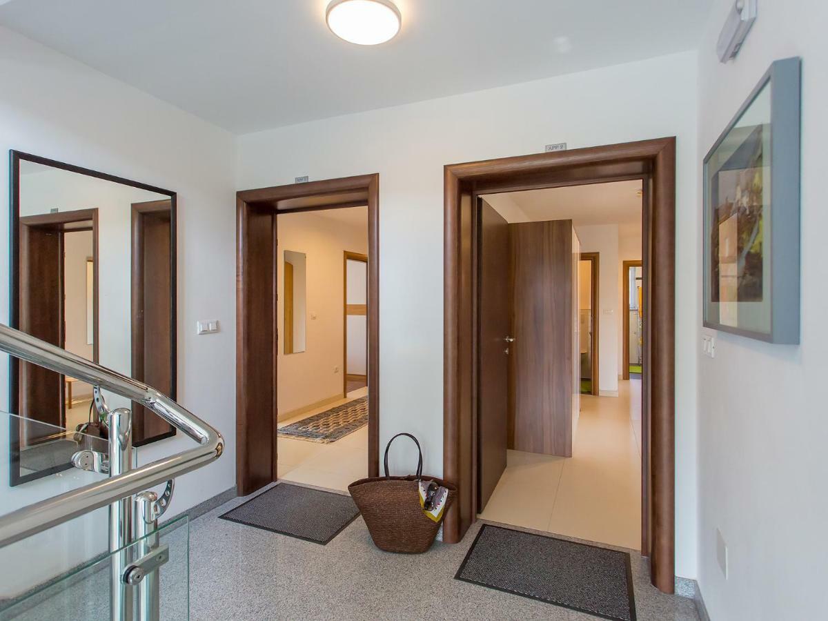 Apartment Maestral Пореч Екстериор снимка